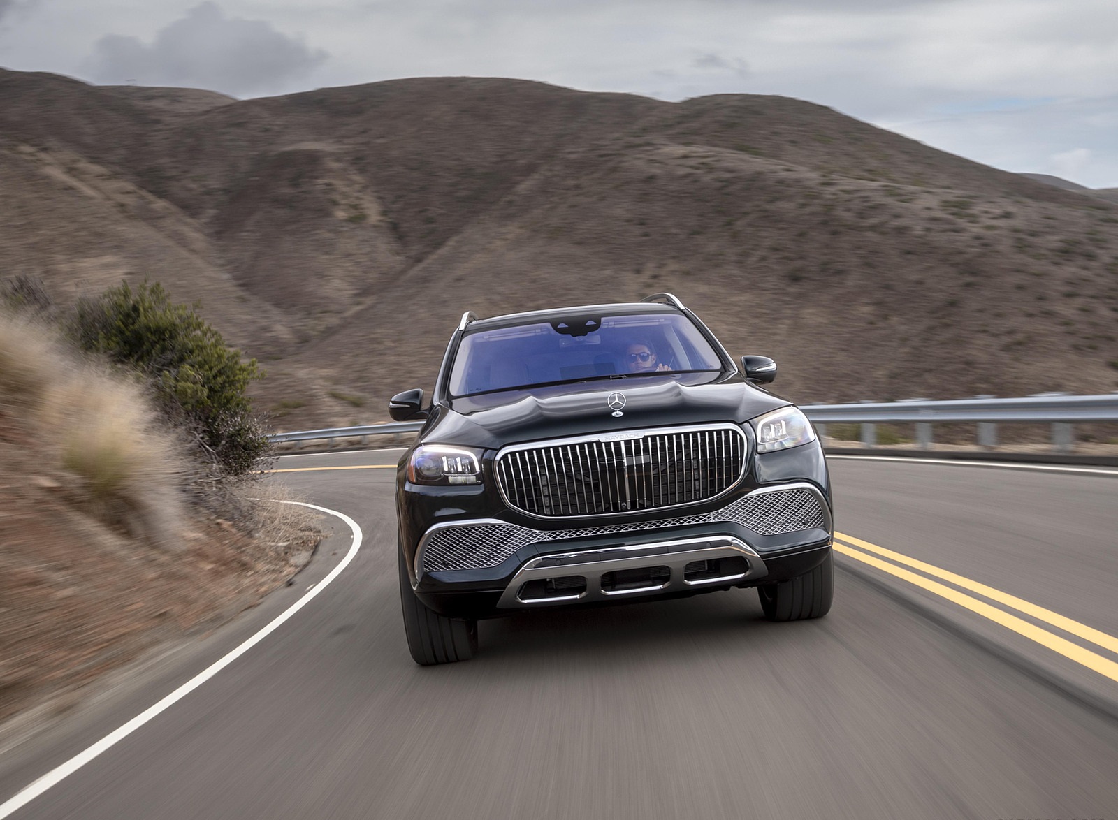 2021 Mercedes-Maybach GLS 600 (US-Spec) Front Wallpapers (10)