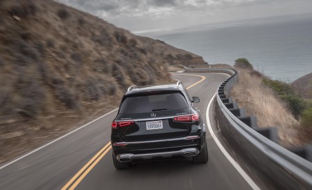 2021 Mercedes-Maybach GLS 600 (US-Spec) Rear Wallpapers 450x275 (18)