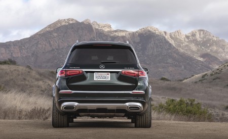 2021 Mercedes-Maybach GLS 600 (US-Spec) Rear Wallpapers 450x275 (45)