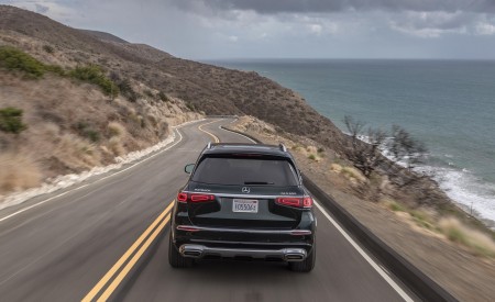 2021 Mercedes-Maybach GLS 600 (US-Spec) Rear Wallpapers 450x275 (30)