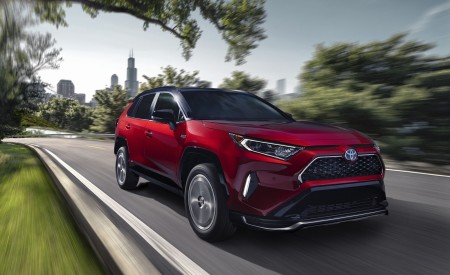 2021 Toyota RAV4 Prime Plug-In Hybrid Front Three-Quarter Wallpapers 450x275 (4)