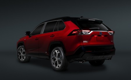 2021 Toyota RAV4 Prime Plug-In Hybrid Rear Three-Quarter Wallpapers 450x275 (9)