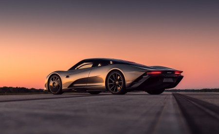 2019 McLaren Speedtail Rear Three-Quarter Wallpapers 450x275 (9)