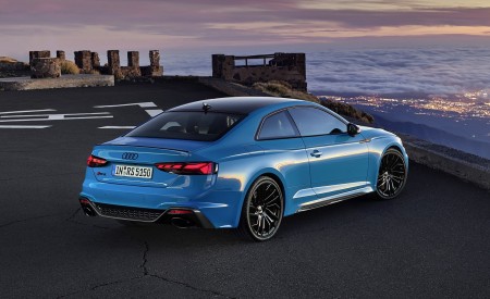 2020 Audi RS 5 Coupe (Color: Turbo Blue) Rear Three-Quarter Wallpapers 450x275 (56)