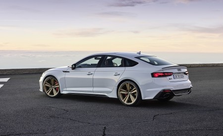 2020 Audi RS 5 Sportback (Color: Glacier White) Rear Three-Quarter Wallpapers 450x275 (49)