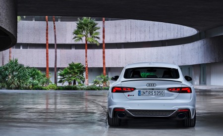 2020 Audi RS 5 Sportback (Color: Glacier White) Rear Wallpapers 450x275 (57)