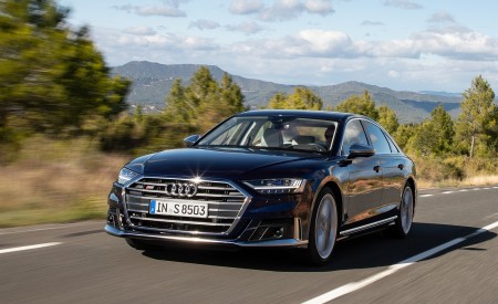 2020 Audi S8 (Color: Navarra Blue) Front Three-Quarter Wallpapers 450x275 (125)