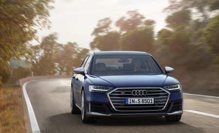 2020 Audi S8 (Color: Navarra Blue) Front Wallpapers 450x275 (112)