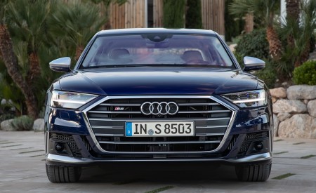 2020 Audi S8 (Color: Navarra Blue) Front Wallpapers 450x275 (149)