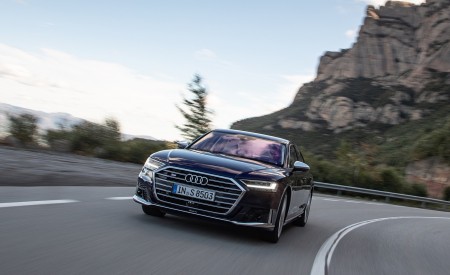 2020 Audi S8 (Color: Navarra Blue) Front Wallpapers 450x275 (102)