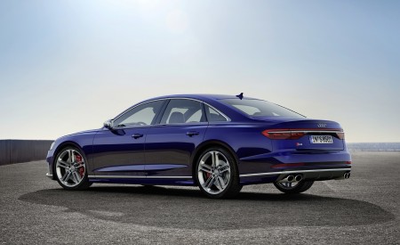 2020 Audi S8 (Color: Navarra Blue) Rear Three-Quarter Wallpapers 450x275 (150)
