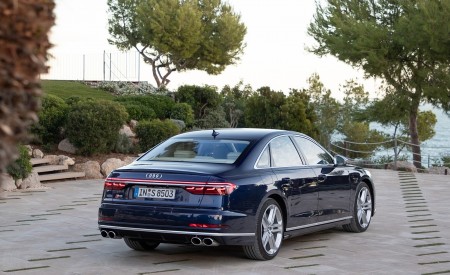 2020 Audi S8 (Color: Navarra Blue) Rear Three-Quarter Wallpapers 450x275 (143)