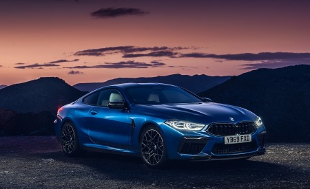 2020 BMW M8 Competition Coupe (UK-Spec) Front Three-Quarter Wallpapers 450x275 (24)