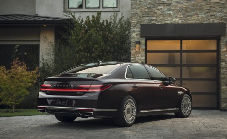 2020 Genesis G90 Rear Three-Quarter Wallpapers 450x275 (9)