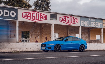 2020 Jaguar XE Reims Edition Front Three-Quarter Wallpapers 450x275 (29)