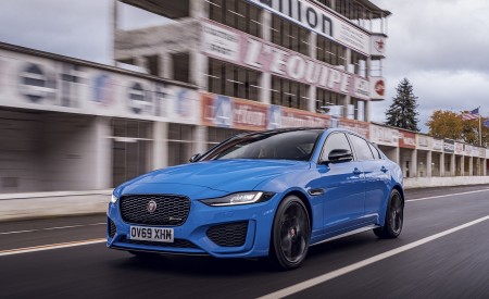 2020 Jaguar XE Reims Edition Front Three-Quarter Wallpapers 450x275 (14)