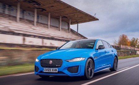 2020 Jaguar XE Reims Edition Front Three-Quarter Wallpapers 450x275 (6)