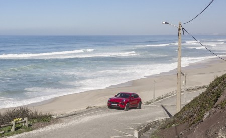 2020 Porsche Macan GTS (Color: Carmine Red) Front Three-Quarter Wallpapers 450x275 (51)