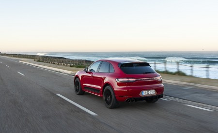 2020 Porsche Macan GTS (Color: Carmine Red) Rear Three-Quarter Wallpapers 450x275 (46)