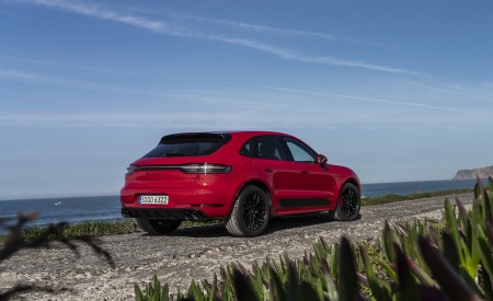 2020 Porsche Macan GTS (Color: Carmine Red) Rear Three-Quarter Wallpapers 450x275 (59)