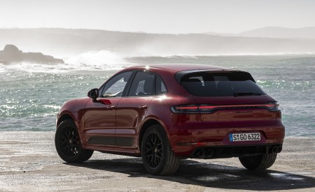 2020 Porsche Macan GTS (Color: Carmine Red) Rear Three-Quarter Wallpapers 450x275 (74)