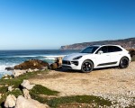 2020 Porsche Macan GTS (Color: Carrara White Metallic) Front Three-Quarter Wallpapers 150x120