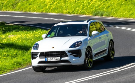 2020 Porsche Macan GTS (Color: Carrara White Metallic) Front Wallpapers 450x275 (192)
