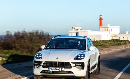 2020 Porsche Macan GTS (Color: Carrara White Metallic) Front Wallpapers 450x275 (204)
