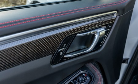 2020 Porsche Macan GTS (Color: Carrara White Metallic) Interior Detail Wallpapers 450x275 (233)