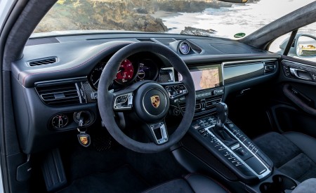 2020 Porsche Macan GTS (Color: Carrara White Metallic) Interior Wallpapers 450x275 (232)