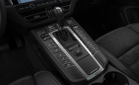 2020 Porsche Macan GTS (Color: Crayon) Interior Detail Wallpapers 450x275 (146)