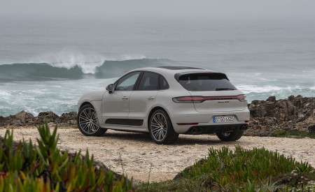 2020 Porsche Macan GTS (Color: Crayon) Rear Three-Quarter Wallpapers 450x275 (116)