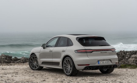 2020 Porsche Macan GTS (Color: Crayon) Rear Three-Quarter Wallpapers 450x275 (118)
