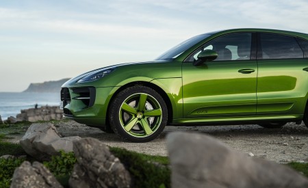 2020 Porsche Macan GTS (Color: Mamba Green Metallic) Detail Wallpapers 450x275 (189)