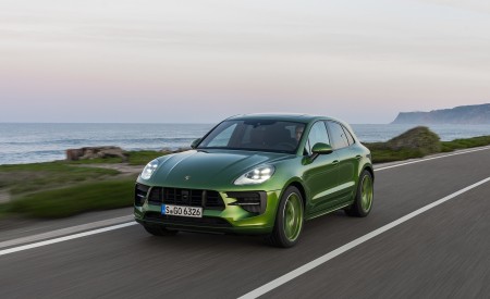 2020 Porsche Macan GTS (Color: Mamba Green Metallic) Front Three-Quarter Wallpapers 450x275 (153)