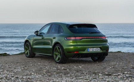 2020 Porsche Macan GTS (Color: Mamba Green Metallic) Rear Three-Quarter Wallpapers 450x275 (179)
