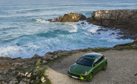 2020 Porsche Macan GTS (Color: Mamba Green Metallic) Top Wallpapers 450x275 (187)