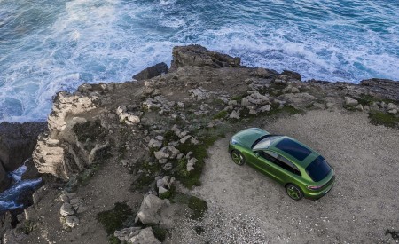 2020 Porsche Macan GTS (Color: Mamba Green Metallic) Top Wallpapers 450x275 (188)