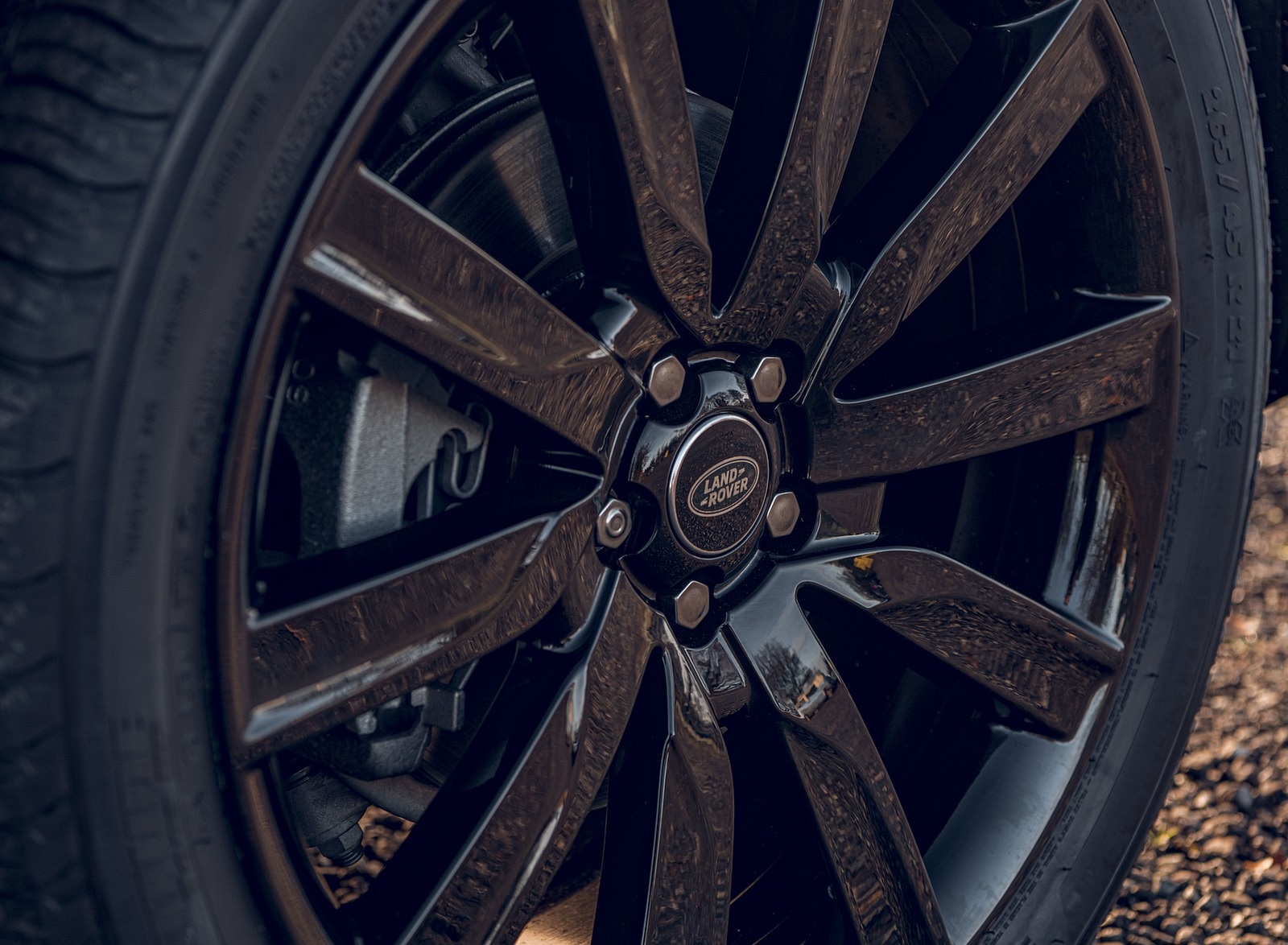 2020 Range Rover Velar R-Dynamic Black Wheel Wallpapers (13)