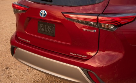 2020 Toyota Highlander Platinum Hybrid AWD (Color: Ruby Flare Pearl) Detail Wallpapers 450x275 (15)