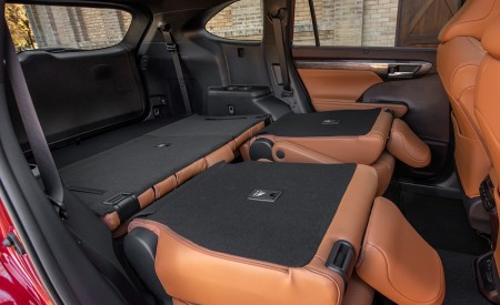 2020 Toyota Highlander Platinum Hybrid AWD (Color: Ruby Flare Pearl) Interior Third Row Seats Wallpapers 450x275 (41)