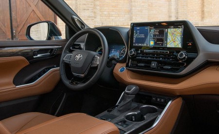 2020 Toyota Highlander Platinum Hybrid AWD (Color: Ruby Flare Pearl) Interior Wallpapers 450x275 (26)