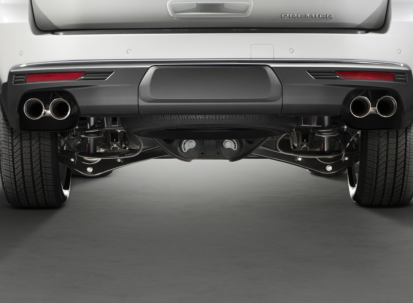 2021 Chevrolet Suburban Exhaust Wallpapers (13)