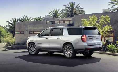 2021 Chevrolet Suburban Rear Three-Quarter Wallpapers 450x275 (9)
