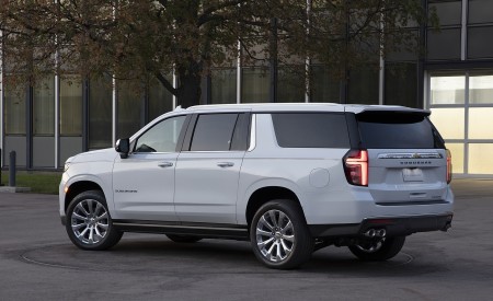 2021 Chevrolet Suburban Rear Three-Quarter Wallpapers 450x275 (10)