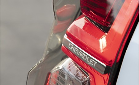 2021 Chevrolet Suburban Tail Light Wallpapers 450x275 (11)