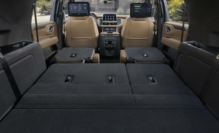 2021 Chevrolet Suburban Trunk Wallpapers 450x275 (25)