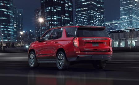 2021 Chevrolet Tahoe RST Rear Three-Quarter Wallpapers 450x275 (8)