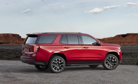 2021 Chevrolet Tahoe RST Side Wallpapers 450x275 (6)