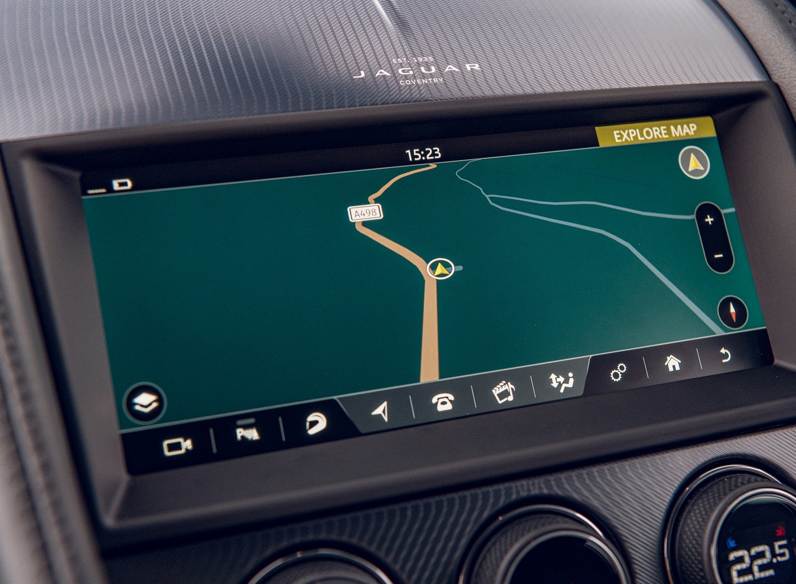 2021 Jaguar F-TYPE Coupe R-Dynamic P450 AWD (Color: Eiger Grey) Central Console Wallpapers #52 of 143